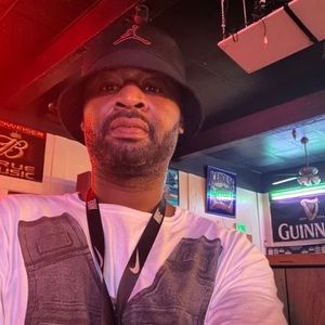 Meet your Posher, Johnathan